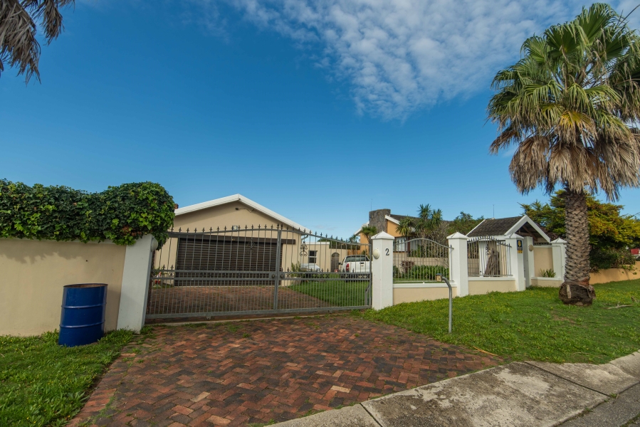 4 Bedroom Property for Sale in Fernglen Eastern Cape